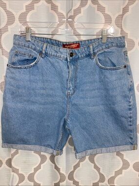 Arizona Jean Company Light Blue Denim Skirt with Red Label